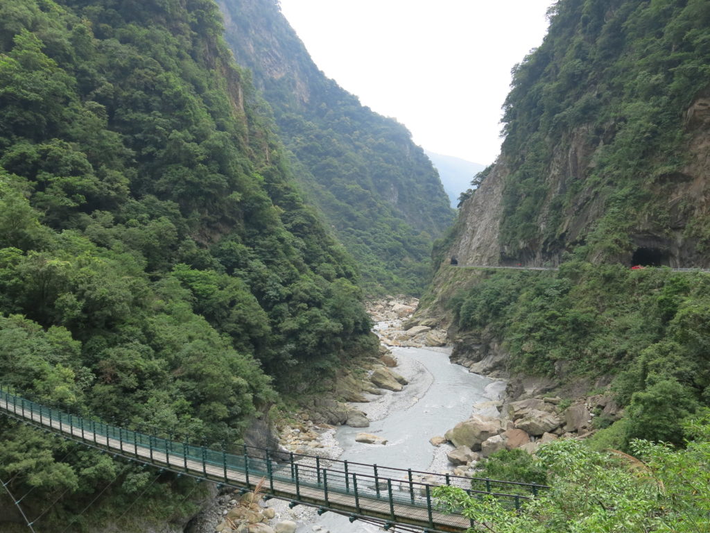 Taroko National Park: Swallow Grotto 燕子口