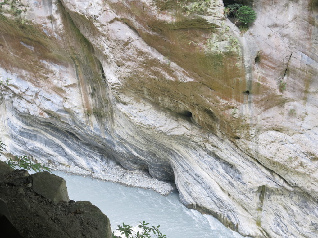 Taroko National Park: Swallow Grotto 燕子口