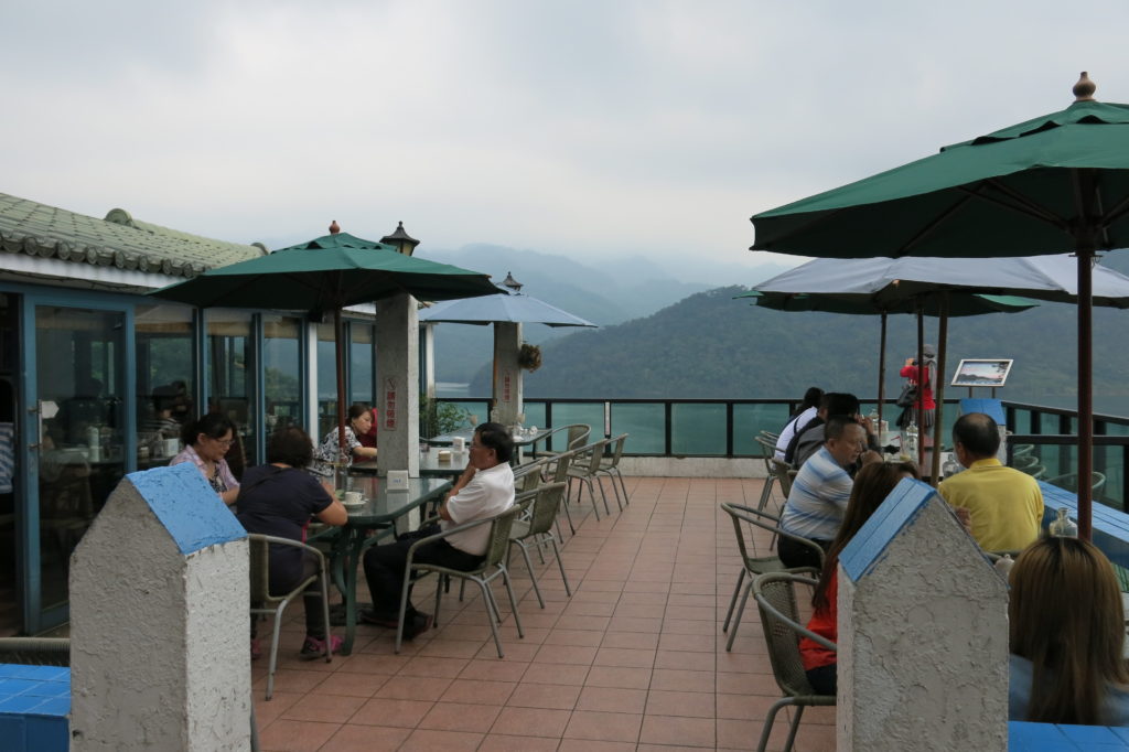 Taoyuan city attractions: Dasi Lakside Coffee 大溪湖畔咖啡