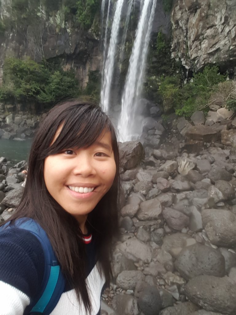 Jeju Island Travel Guide: Jeongbang Falls정방폭포