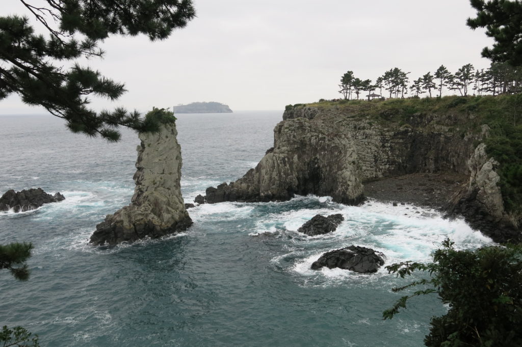 Jeju Island Travel Guide: Oedolgae Rock 외돌개