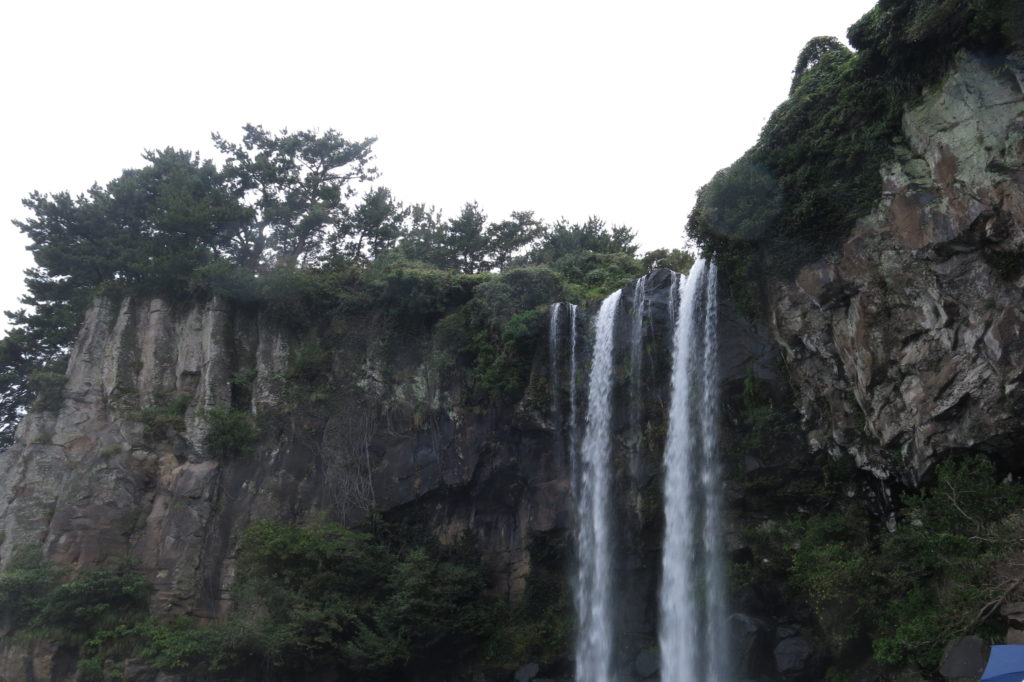 Jeju Island Travel Guide: Jeongbang Falls정방폭포
