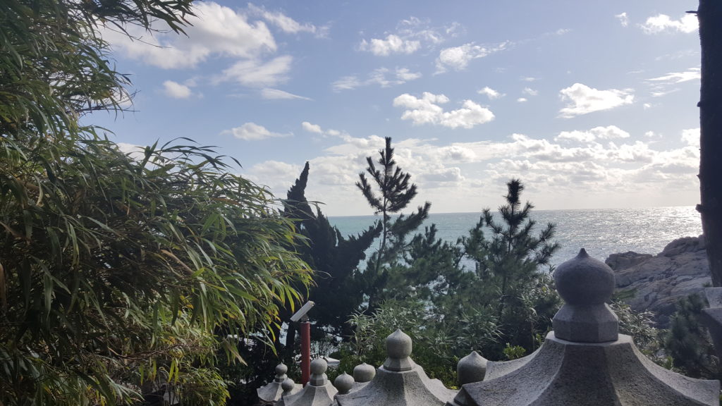 Busan most Scenic Temple: Haedong yonggungsa temple 해동 용궁사