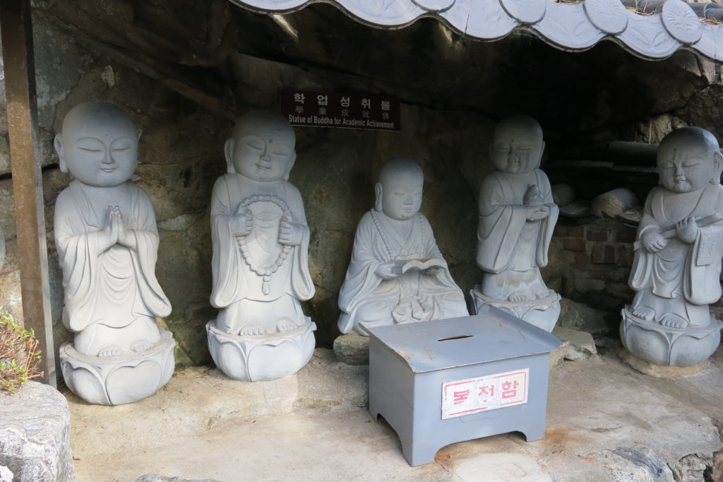 Busan most Scenic Temple: Haedong yonggungsa temple 해동 용궁사