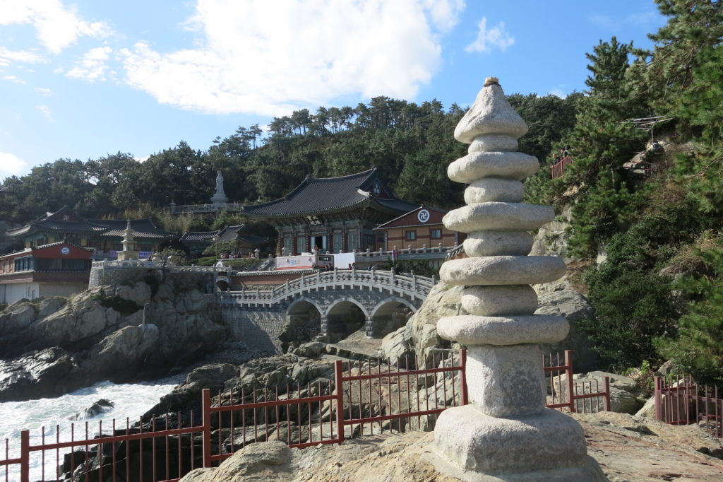 Busan most Scenic Temple: Haedong yonggungsa temple 해동 용궁사