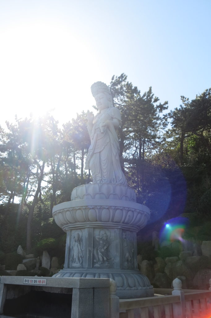 Busan most Scenic Temple: Haedong yonggungsa temple 해동 용궁사