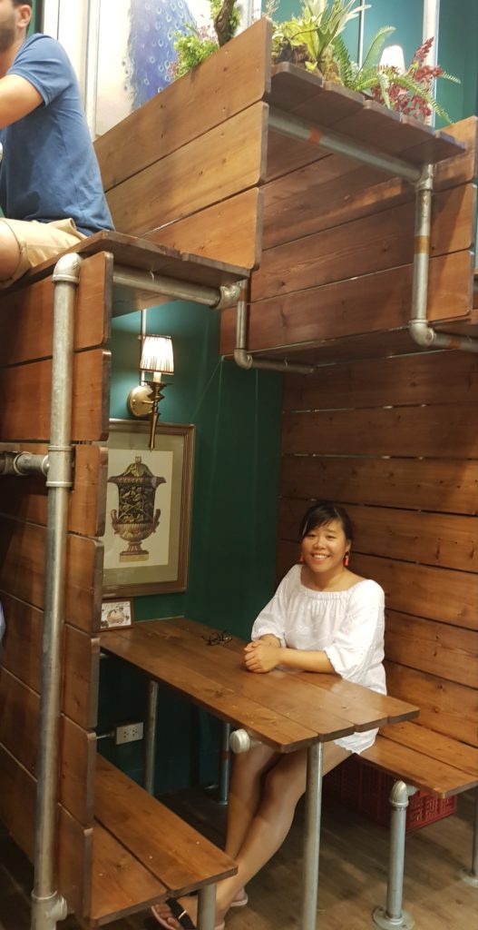 Things to do in Bangkok: Lhong Tou cafe